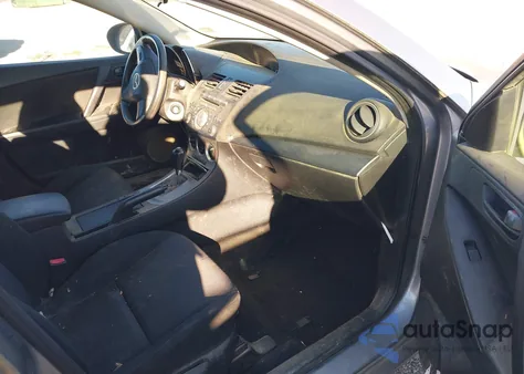 2010 Mazda Mazda3 I Sport из США, поврежденный, VIN JM1BL1SG4A1120590